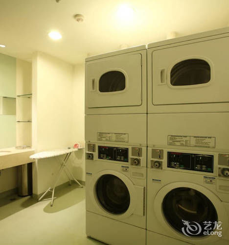 Ji Hotel Shanghai Jingan Temple Kangding Road מראה חיצוני תמונה