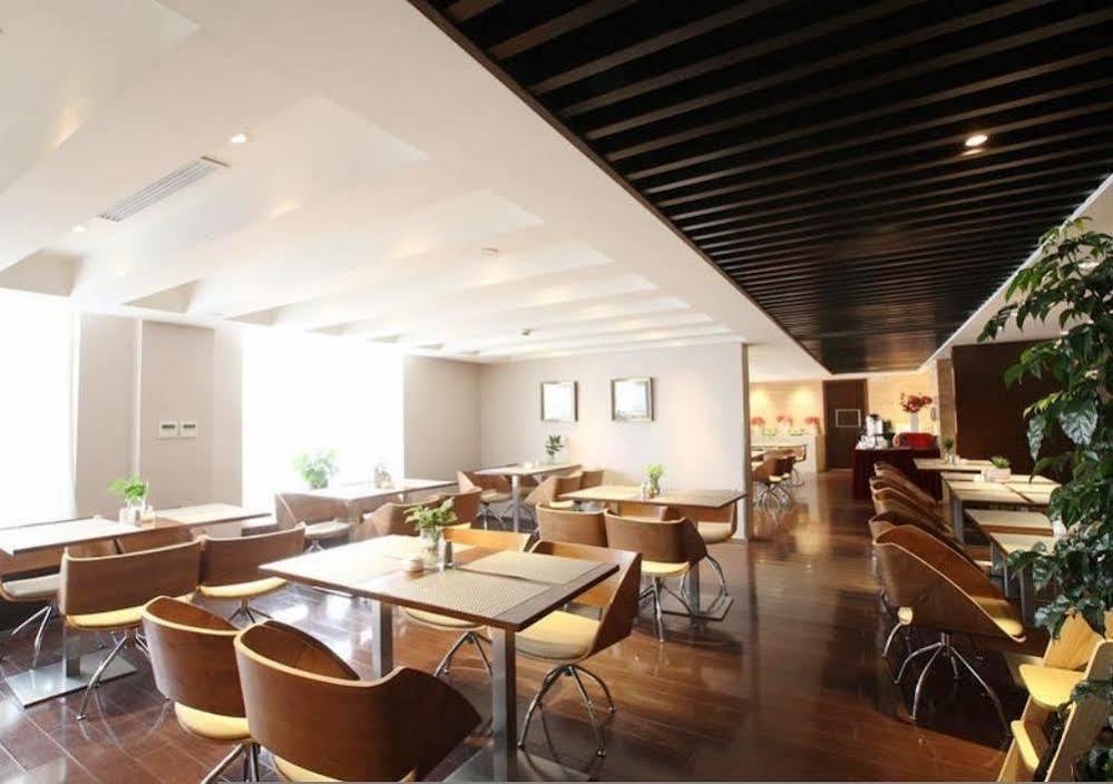 Ji Hotel Shanghai Jingan Temple Kangding Road מראה חיצוני תמונה