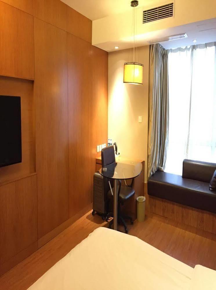 Ji Hotel Shanghai Jingan Temple Kangding Road מראה חיצוני תמונה